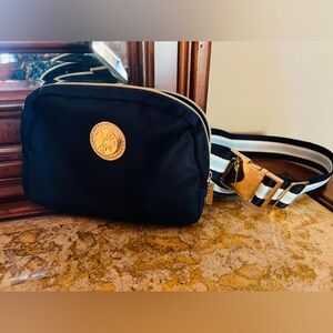 Lilly Pulitzer Black and Gold Crossbody Bag